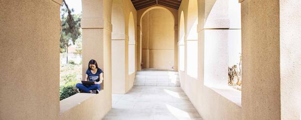 Grad student at Anderson Hall, UCR School of Business